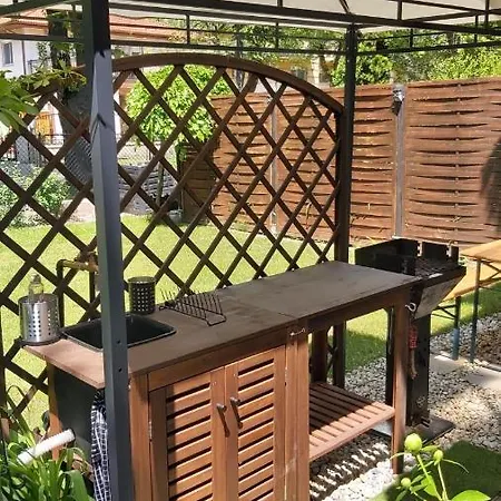 Budha Apartman, Terrace, Ac, Free Parking, Bbq, Wifi アパート シオーフォク